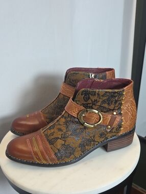 Brown Floral Leather Ankle Boots with Decorative Buckle Accent Size 39